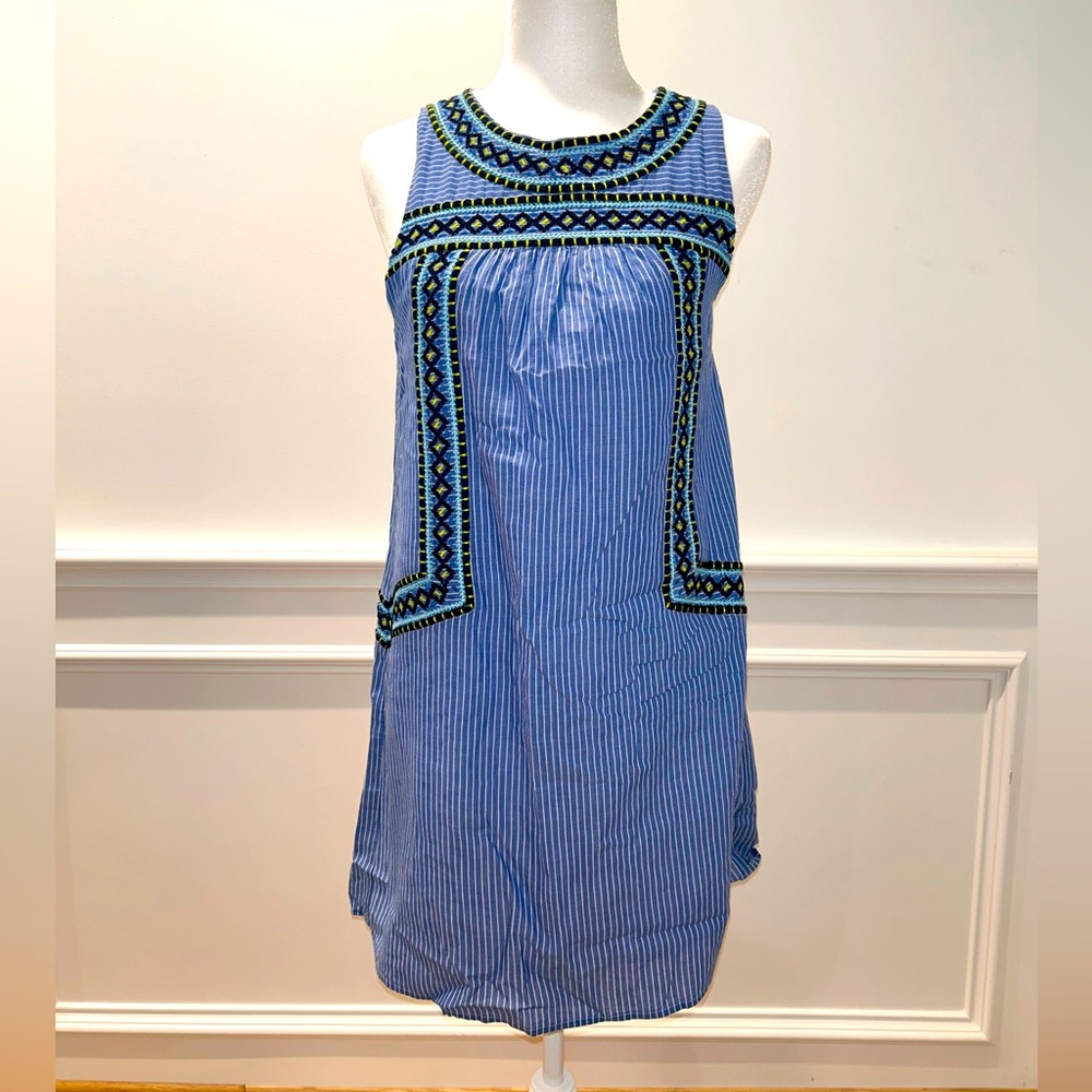 Vineyard Vines pull on dress size small